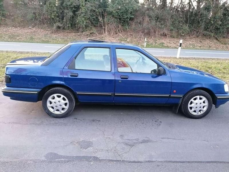 Gebraucht Ford Sierra 116 PS (85 kW) 1992 Dunkelblau Limousine