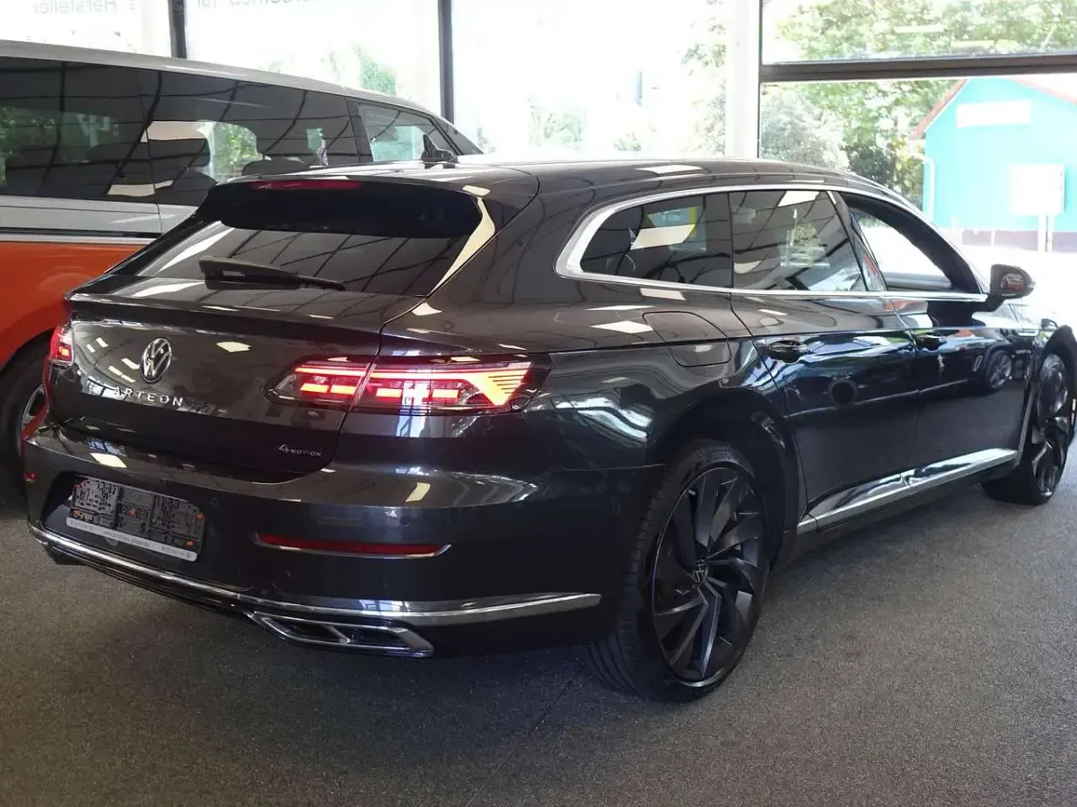 Gebraucht VW Arteon R-line 200 PS (147 kW) 2023 Mangangrau metallic Kombi