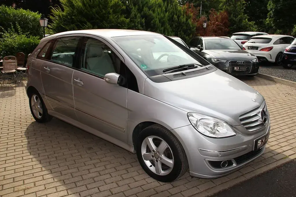 Gebraucht Mercedes B170 116 PS (85 kW) 2008 Silber Van / Kleinbus