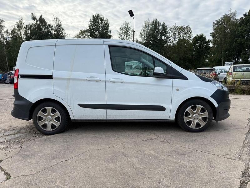 Gebraucht Ford Transit Trend 97 PS (71 kW) 2016 Weiß Van / Kleinbus