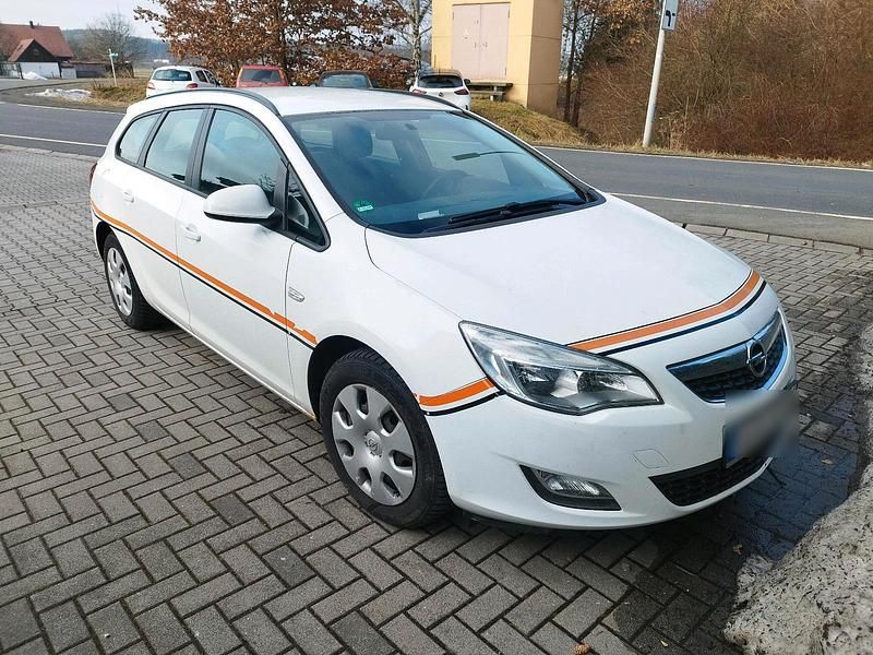 Gebraucht Opel Astra 2012 Weiß Kombi