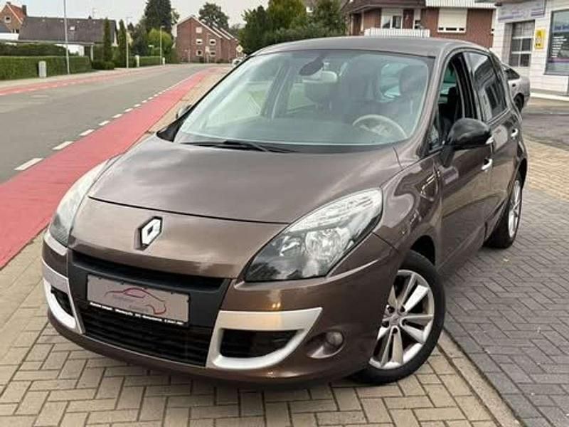 Braun Gebraucht 2012 Renault Scénic III Luxe Van / Kleinbus | 5.799 € - Bild 1/4