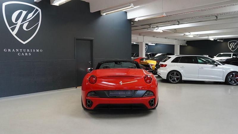 Second-hand Ferrari California 460 CP (338 kW) 2009 Roșu Cabrio