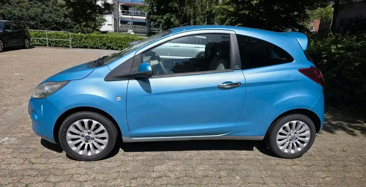 Gebraucht Ford Ka 69 PS (50 kW) 2010 Blau Kleinwagen