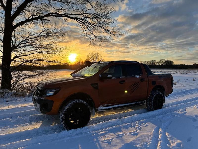 Gebraucht Ford Ranger Wildtrack 200 PS (147 kW) 2015 Orange Pickup