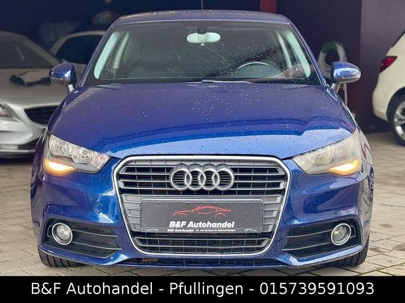 Gebraucht Audi A1 Ambition 122 PS (89 kW) 2011 Blau Kleinwagen