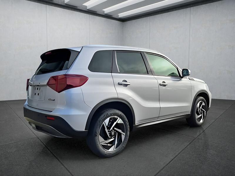 Weiß Neu 2025 Suzuki Vitara SUV | 25.949 € (Fairer Preis) - Bild 1/4