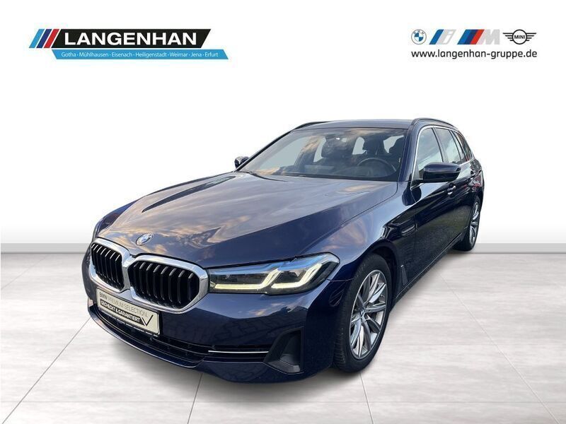 Blau Gebraucht 2021 BMW 530 Sport Line Kombi | 36.845 € (Teuer) - Bild 1/4