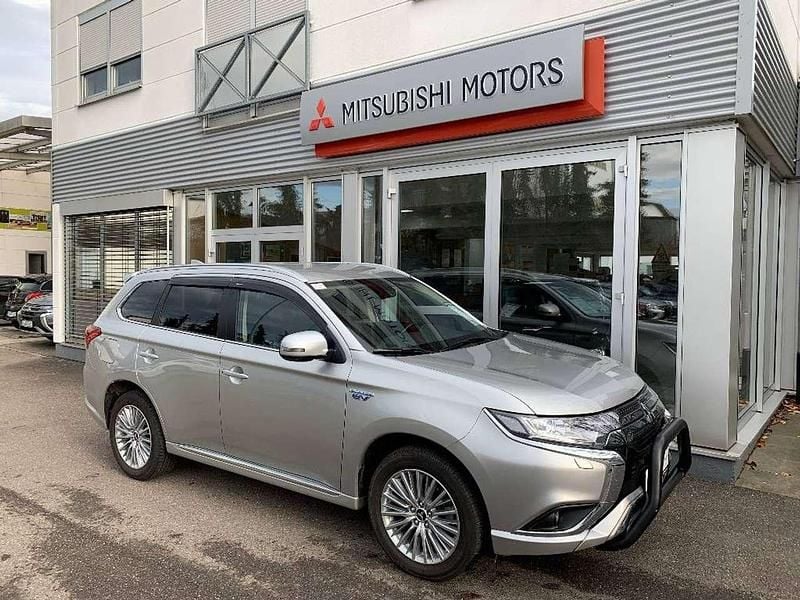 Sterlingsilber Gebraucht 2019 Mitsubishi Outlander P-HEV Diamant Edition SUV | 24.985 € (Etwas zu teuer) - Bild 1/4