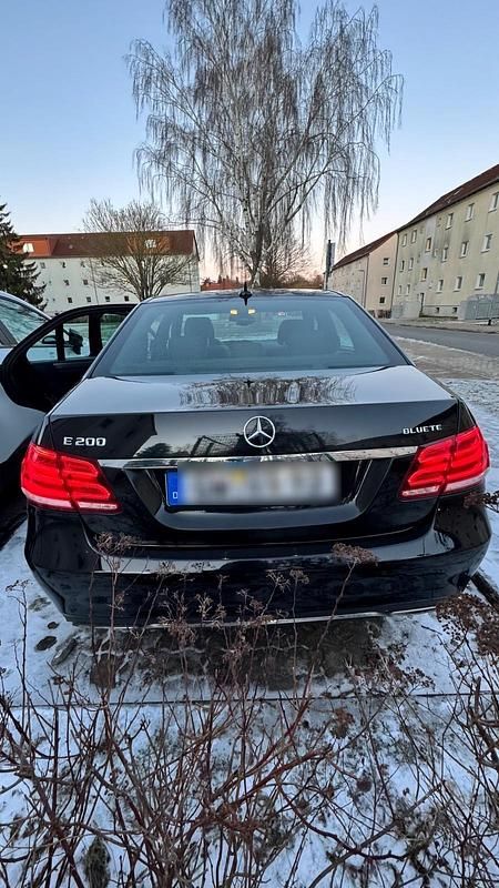 Gebraucht Mercedes E200 136 PS (100 kW) 2014 Schwarz Limousine