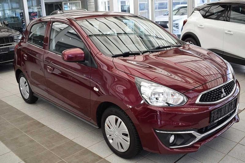 Gebraucht Mitsubishi Space Star Edition 71 PS (52 kW) 2018 Rot Limousine