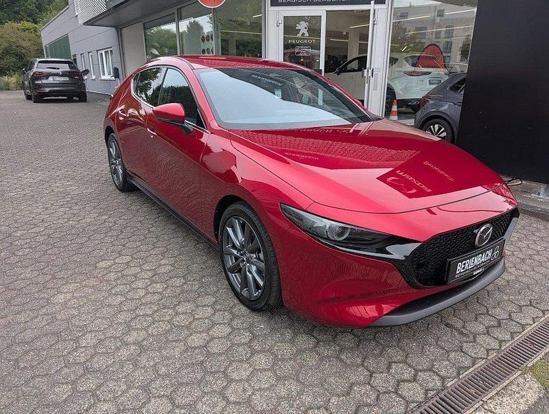 Rot Gebraucht 2025 Mazda 3 Exclusive-Line Limousine | 25.999 € (Guter Preis) - Bild 1/4