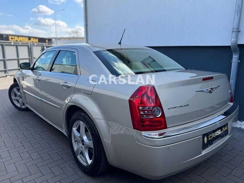 Gebraucht Chrysler 300C 249 PS (183 kW) 2010 Grau Limousine