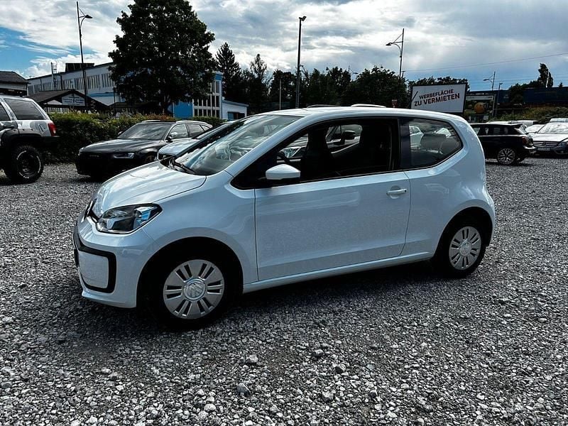 Second-hand VW up! 65 CP (47 kW) 2022 Alb Hatchback