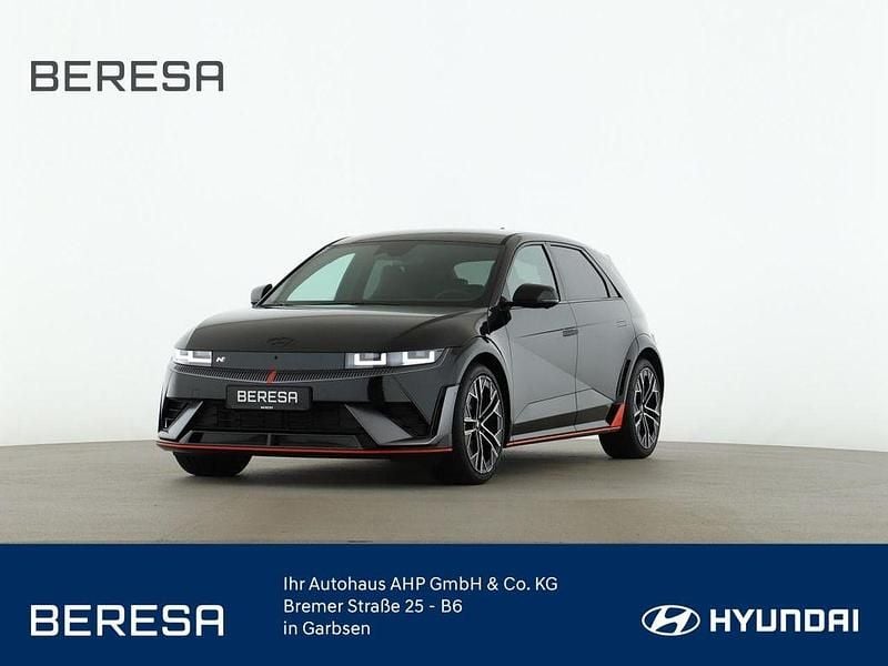 Schwarz Neu 2025 Hyundai Ioniq 6 Limousine | 67.480 € - Bild 1/4