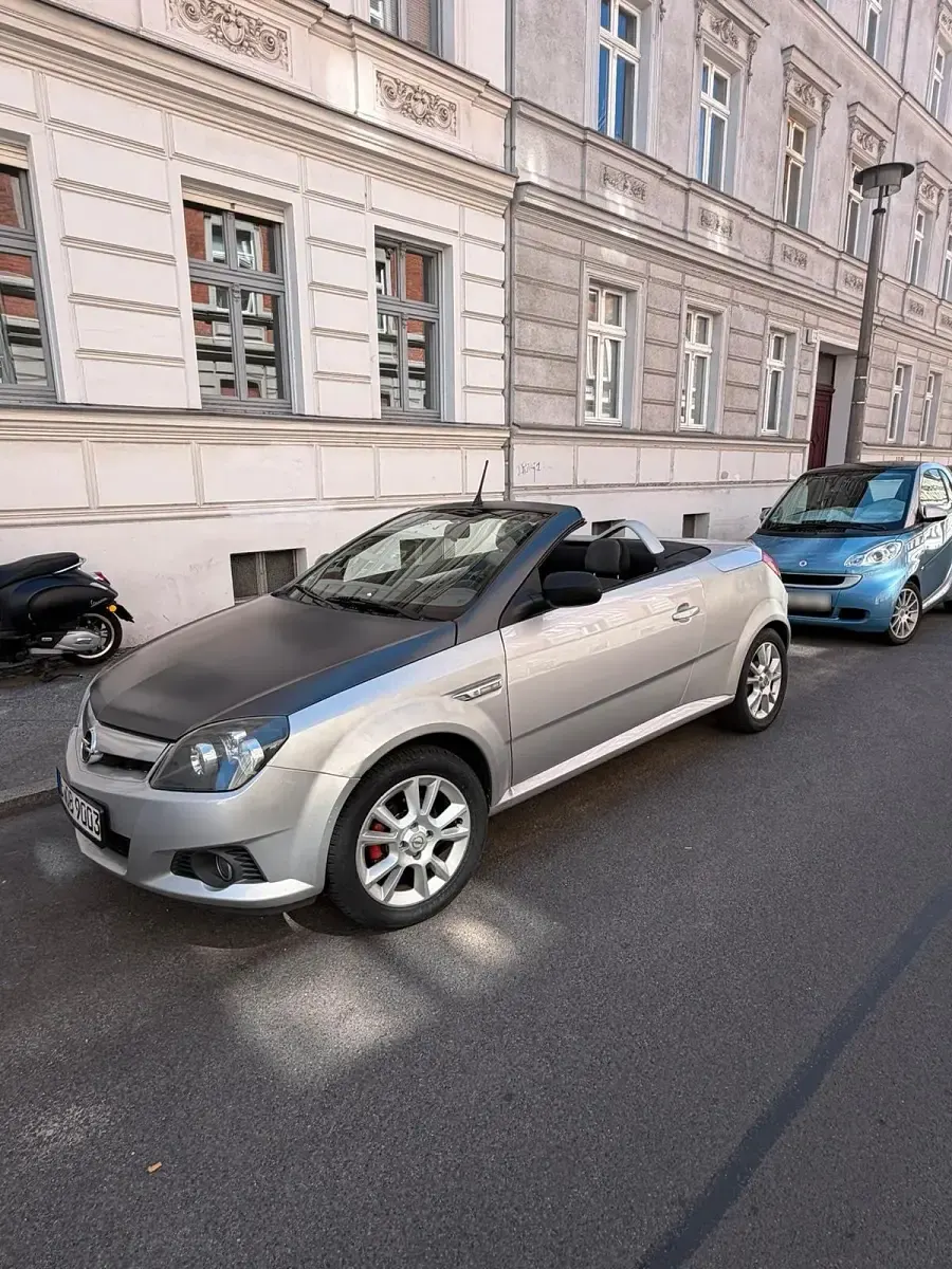Gebraucht Opel Tigra 90 PS (66 kW) 2005 Grau Cabrio