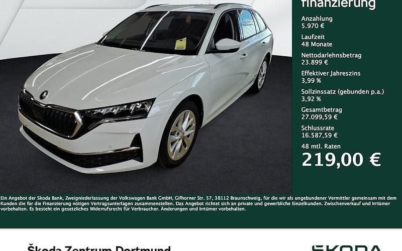 Weiß Gebraucht 2024 Skoda Octavia Selection Kombi | 29.869 € (Fairer Preis) - Bild 1/2