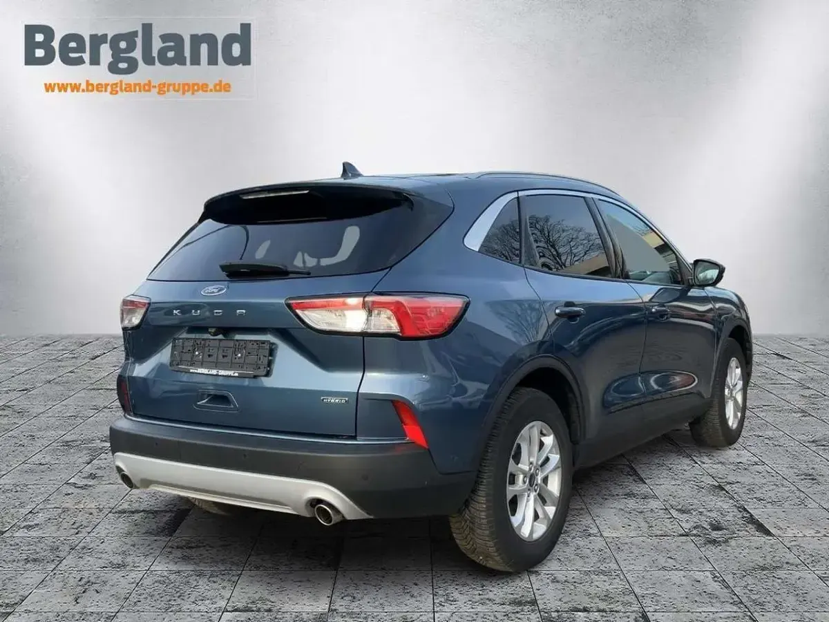 Gebraucht Ford Kuga Titanium 224 PS (164 kW) 2022 Chrome blue metallic blau SUV