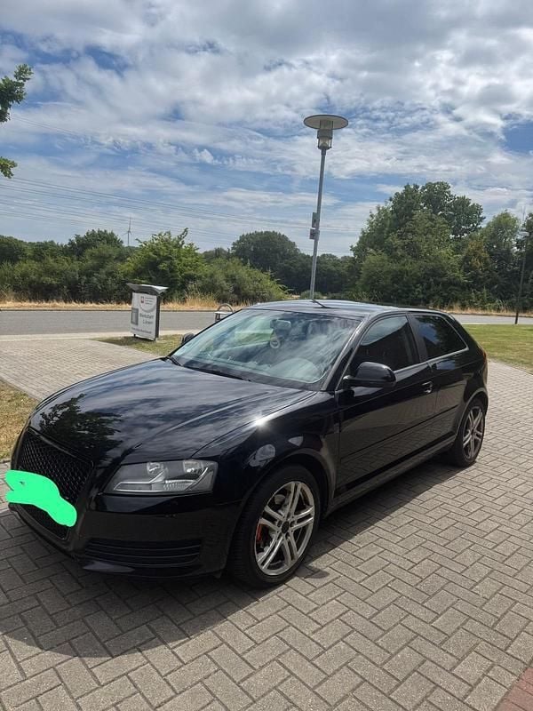 Schwarz Gebraucht 2009 Audi A3 Coupé | 3.150 € (Guter Preis) - Bild 1/4