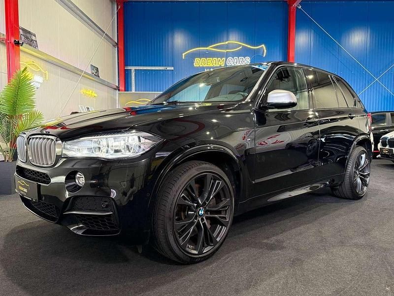 Saphirschwarz Gebraucht 2017 BMW X5 M SUV | 25.980 € (Fairer Preis) - Bild 1/4