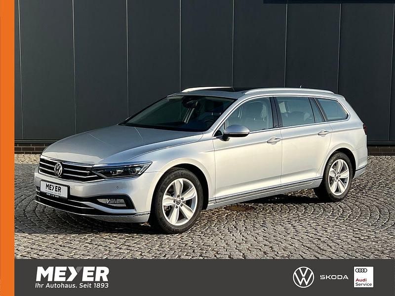 Gebraucht VW Passat Elegance 200 PS (147 kW) 2022 Scale silver metallic Kombi