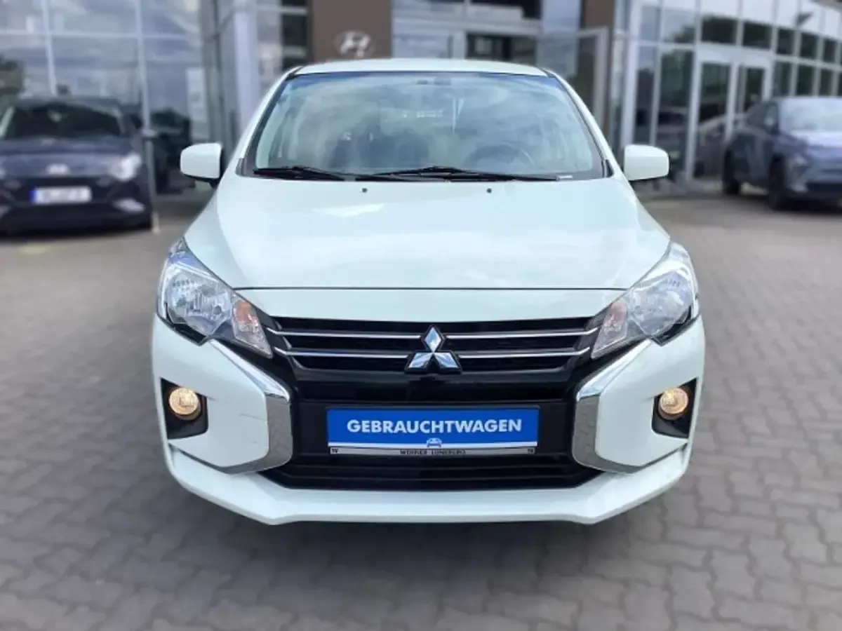 Gebraucht Mitsubishi Space Star Select 71 PS (52 kW) 2023 Islandweiss (s) Kleinwagen