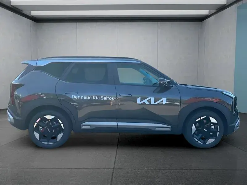 Neu Kia Seltos 179 PS (131 kW) 2026 Grau SUV