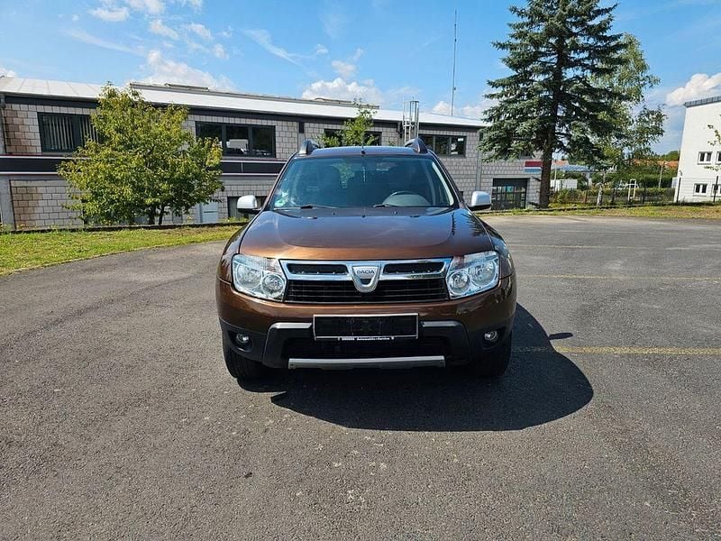 Braun Gebraucht 2011 Dacia Duster Prestige SUV | 3.999 € (Superpreis) - Bild 1/4