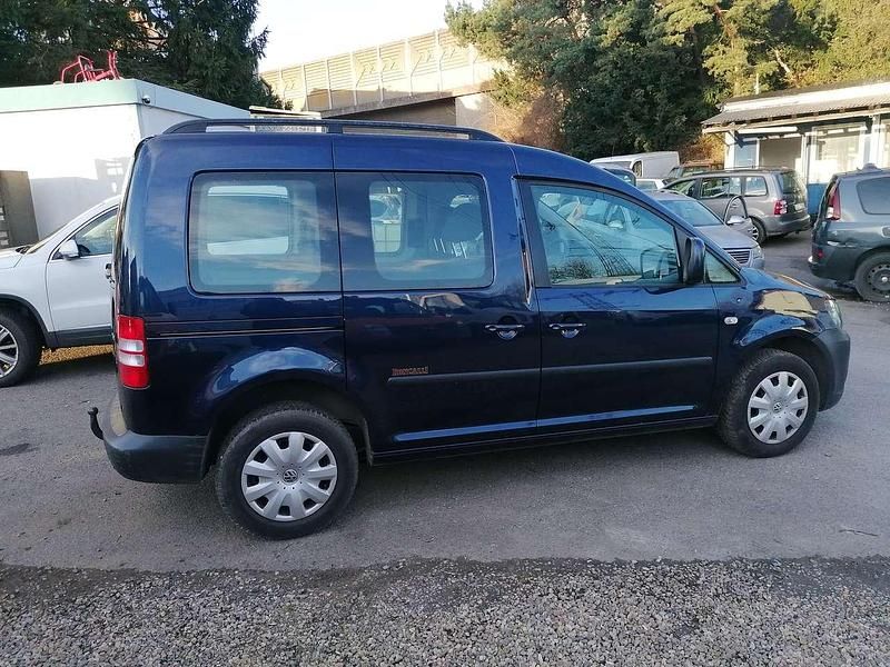Gebraucht VW Caddy Trendline 75 PS (55 kW) 2012 Blau Van / Kleinbus