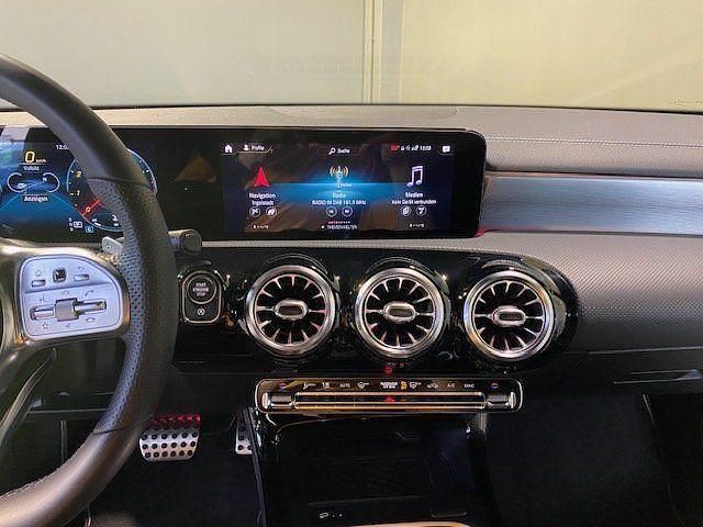 Gebraucht Mercedes CLA180 AMG 136 PS (100 kW) 2020 Schwarz Limousine