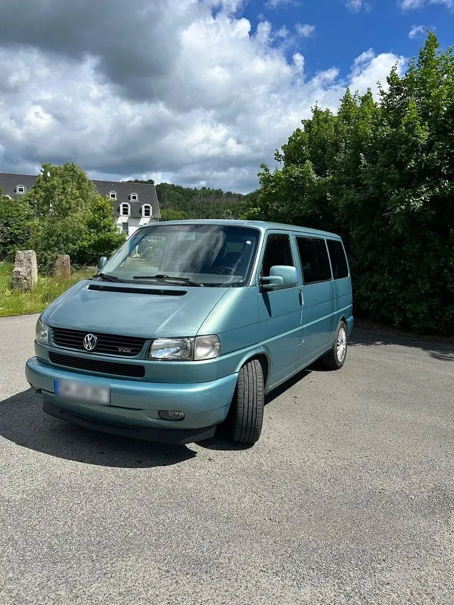 Gebraucht VW Multivan 102 PS (75 kW) 1999 Grün Van / Kleinbus