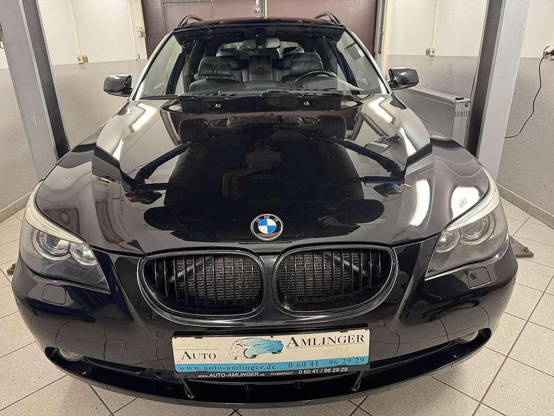 Gebraucht BMW 530 Performance 231 PS (169 kW) 2006 Saphirschwarz Kombi