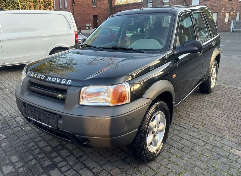 Schwarz Gebraucht 2000 Land Rover Range Rover SUV | 3.495 € - Bild 1/4