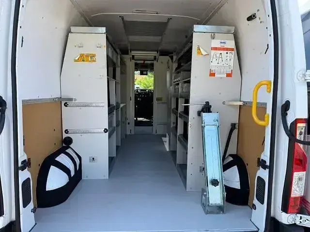 Gebraucht Renault Master 131 PS (96 kW) 2019 Weiß Van / Kleinbus
