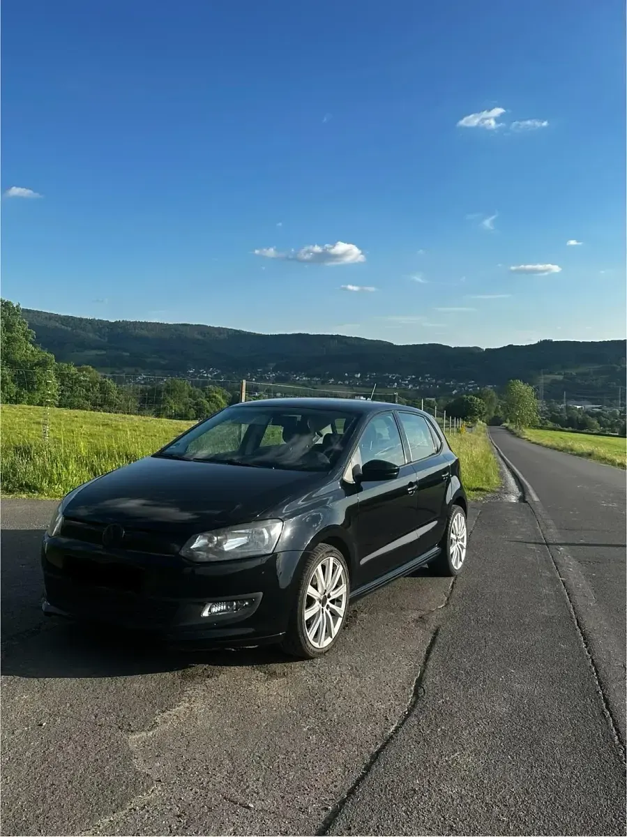 Gebraucht VW Polo 75 PS (55 kW) 2011 Schwarz Kleinwagen