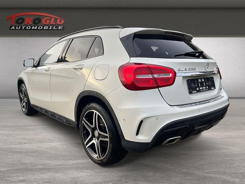 Gebraucht Mercedes GLA220 StreetStyle 170 PS (125 kW) 2015 Weiß SUV