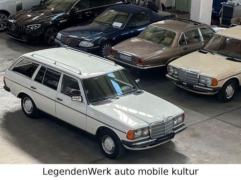 Gebraucht Mercedes 200 109 PS (80 kW) 1983 Weiß Limousine