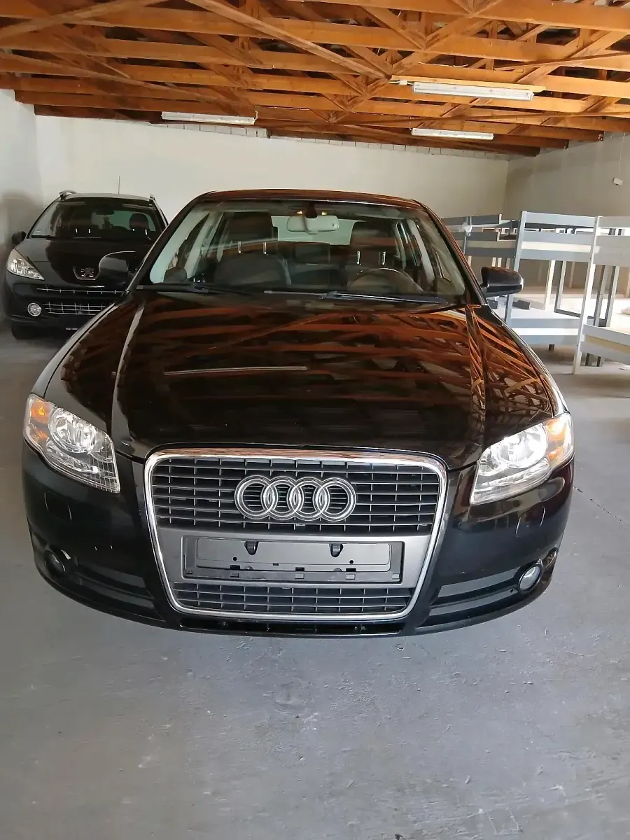 Gebraucht Audi A4 125 PS (91 kW) 2006 Schwarz Limousine