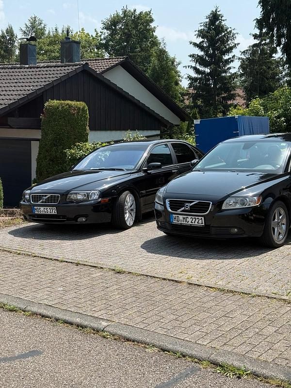 Schwarz Gebraucht 2008 Volvo S40 Limousine | 5.000 € - Bild 1/2