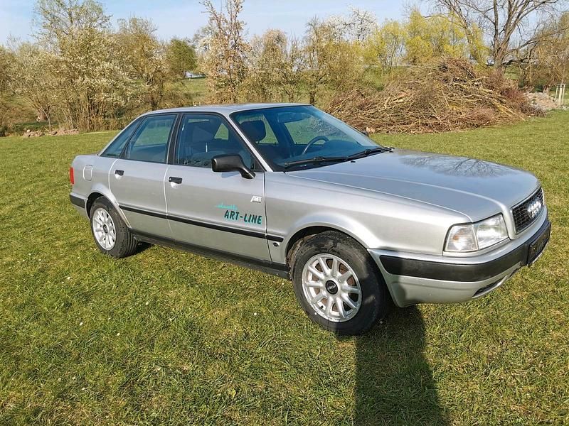 Second-hand Audi 80 90 CP (66 kW) 1994 Argintiu Berlinǎ