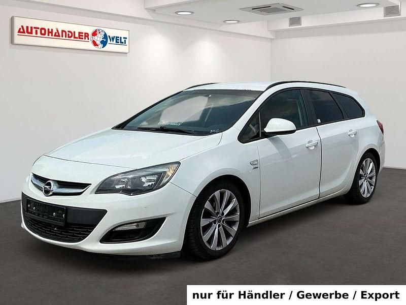 Weiß Gebraucht 2013 Opel Astra Active Kombi | 2.999 € (Superpreis) - Bild 1/3