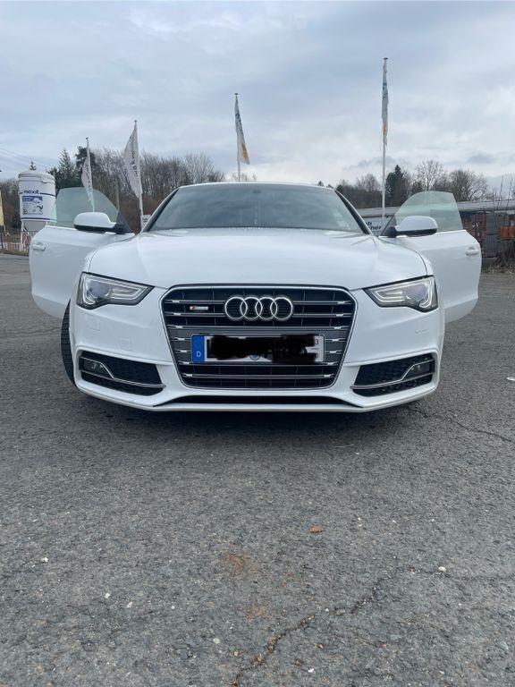 Weiß Gebraucht 2012 Audi A5 Performance Coupé | 11.500 € (Superpreis) - Bild 1/4