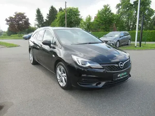 Gebraucht Opel Astra Business Elegance 122 PS (89 kW) 2022 Schwarz Kleinwagen