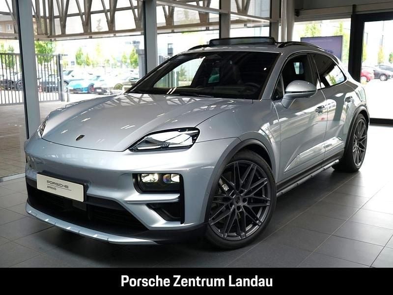 Silber Gebraucht 2025 Porsche Macan Turbo SUV | 133.900 € (Teuer) - Bild 1/4