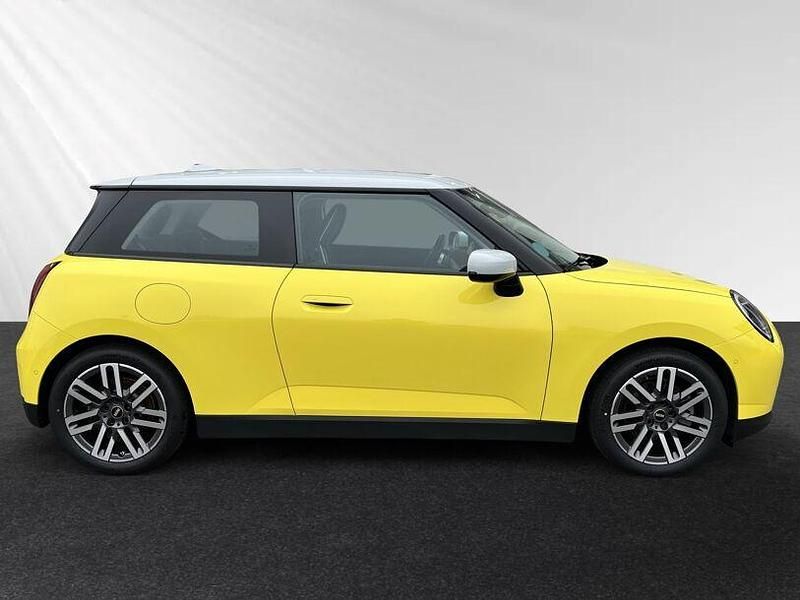 Gebraucht Mini Cooper 135 kW (184 PS) 2024 Sunny side yellow Kleinwagen