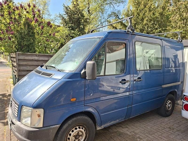 Second-hand VW LT 109 CP (80 kW) 2004 Albastru
