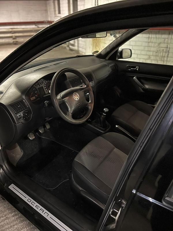 Gebraucht VW Golf IV 75 PS (55 kW) 2003 Schwarz Kleinwagen