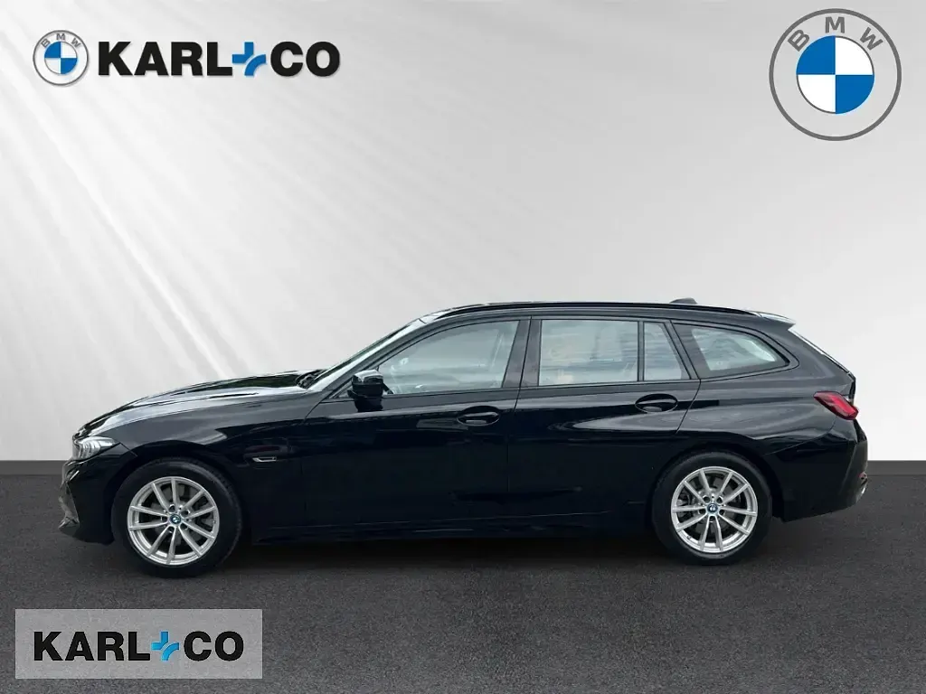 Gebraucht BMW 330e 292 PS (214 kW) 2023 Schwarz Kombi