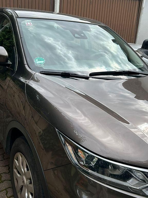 Braun Gebraucht 2020 Nissan Qashqai Visia SUV | 14.000 € (Fairer Preis) - Bild 1/4