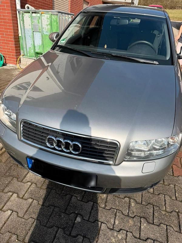 Gebraucht Audi A4 2002 Silber Limousine